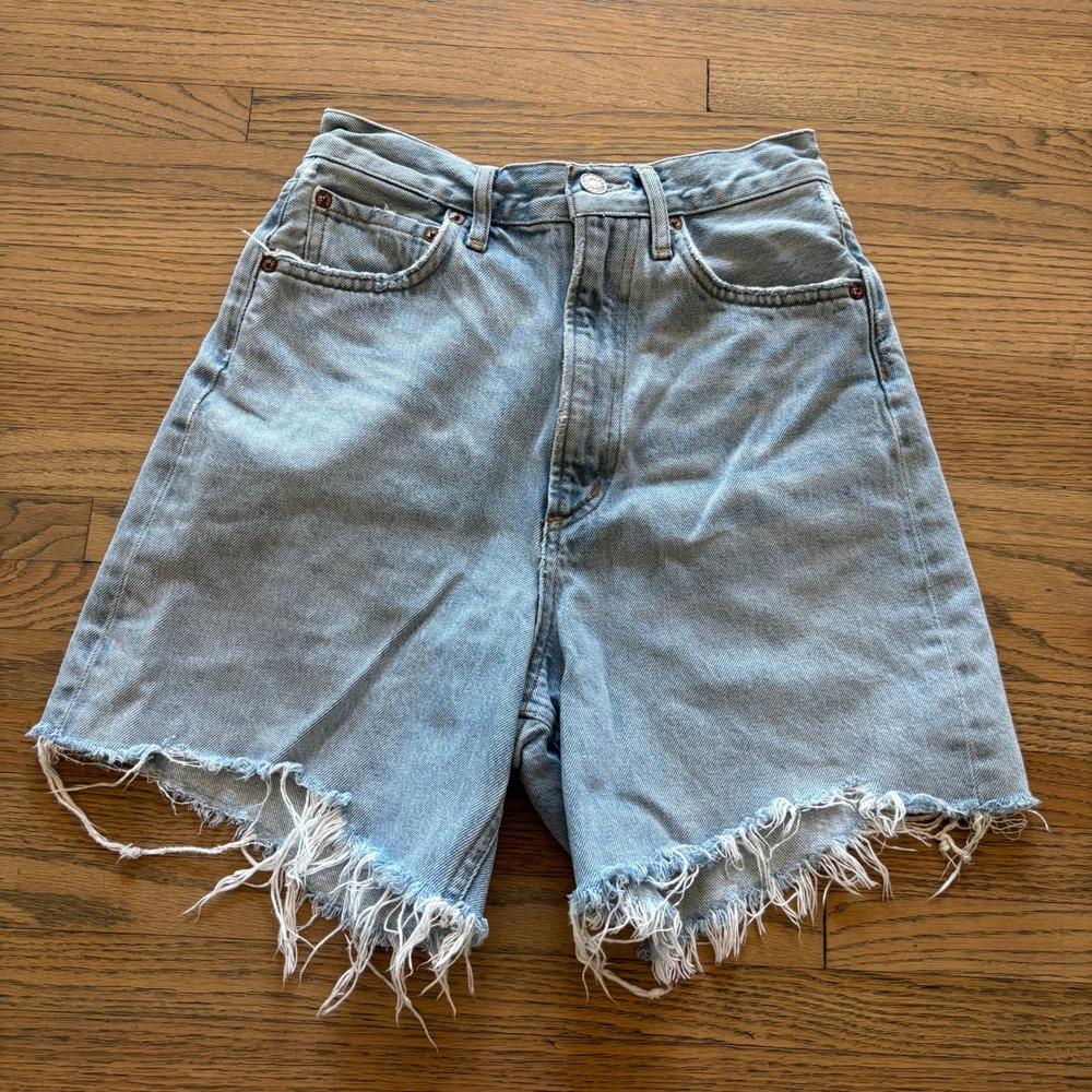 AGOLDE Stella High Rise Cut Off Denim Shorts Light Wash Blue Size 24 A9128-1206